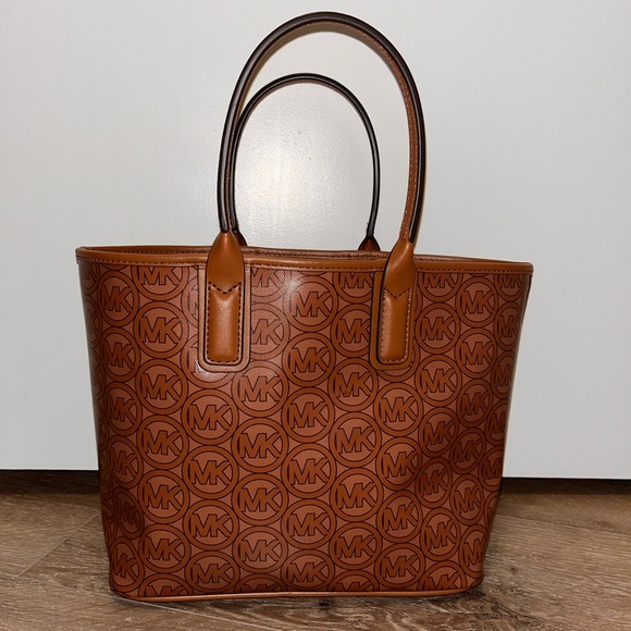 Michael Kors Medium Tote bag - Picture 3 of 8